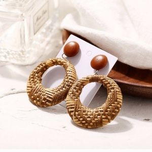 🏷Boho Wicker and Wood Hoop Earrings